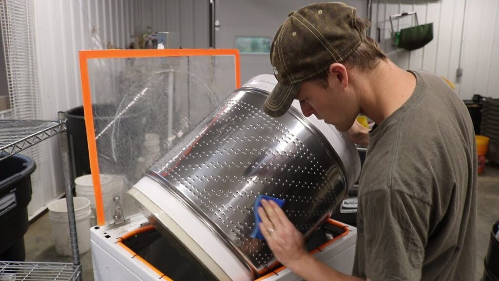 تنظيف وصيانة دورية للغسالات الأوتوماتيك